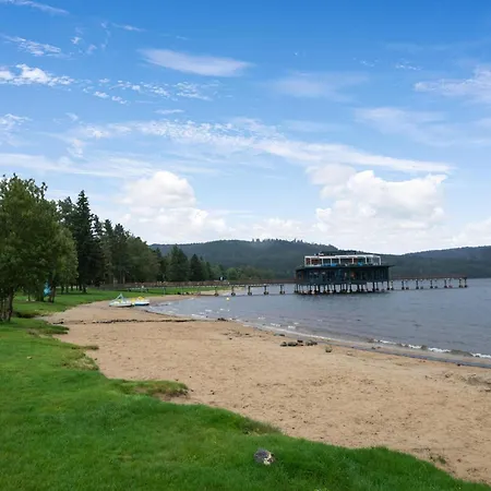 بيت للعطل Lakeside Lipno *